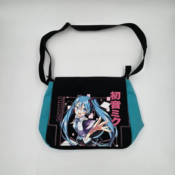 Bioworld Handbags - Hatsune Miku Reaching Messenger Bag - NWOT